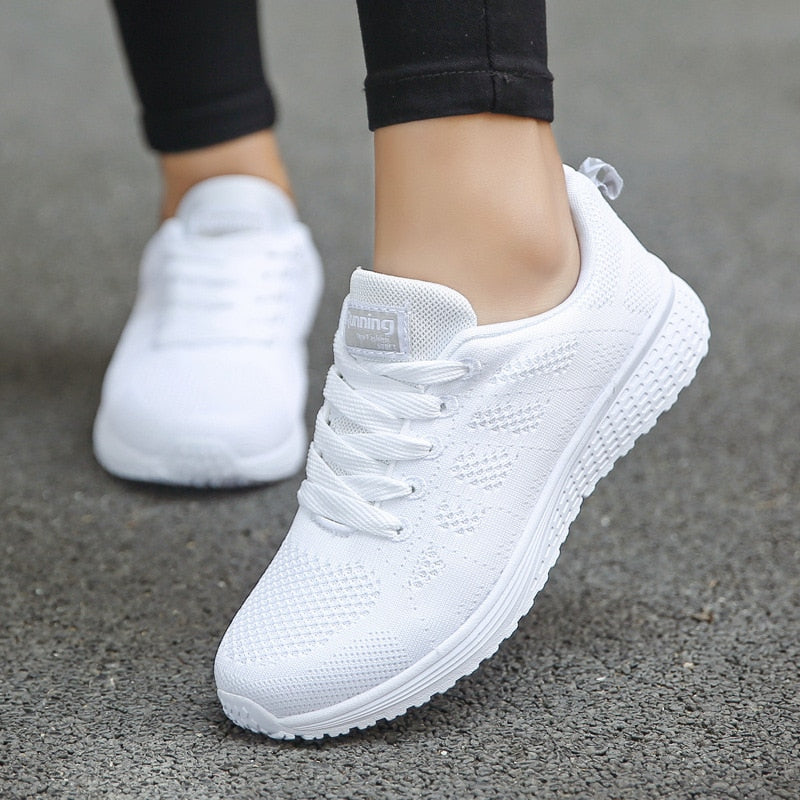 Dame Løbesneakers Med Snørebånd - Lave Sneakers Med Tekstureret Sål