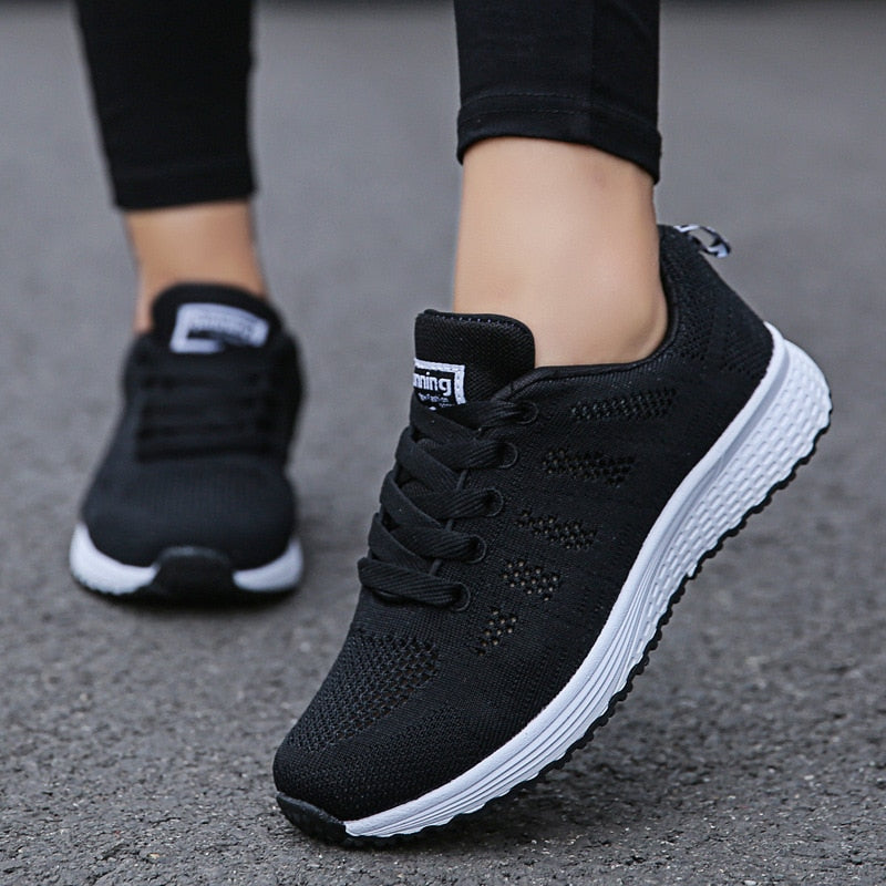 Dame Løbesneakers Med Snørebånd - Lave Sneakers Med Tekstureret Sål