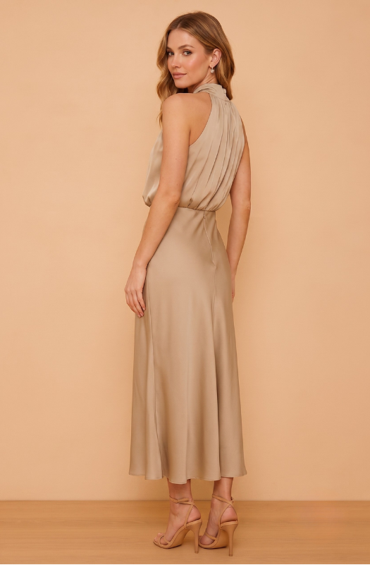 Dame Satin Halter Maxi Kjole - Ærmeløs Aftenkjole med Drejet Halsdetalje