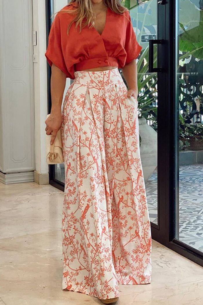 Dame To-Delt Sæt Crop Top &amp; Blomstrede Bukser Med Vide Ben – V-Hals Knap Co-Ord