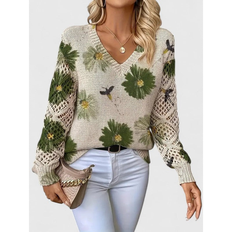 Damebluse med V-hals og blomstermønster
