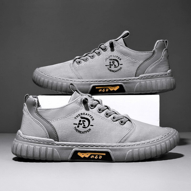Lavtop sneakers med tyk sål og længesløjfe